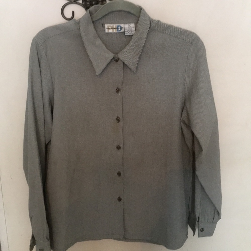 Women’s long sleeves top